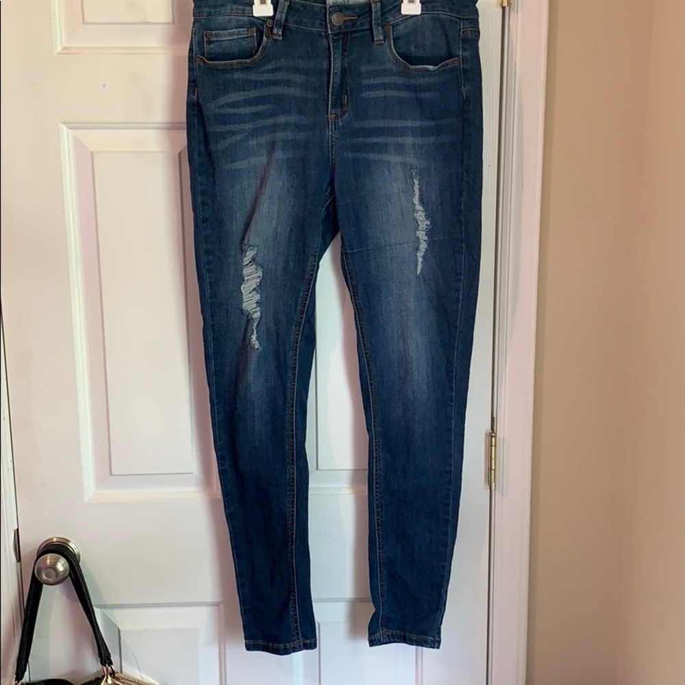 Mudd FLX Stretch Distressed Blue jeans